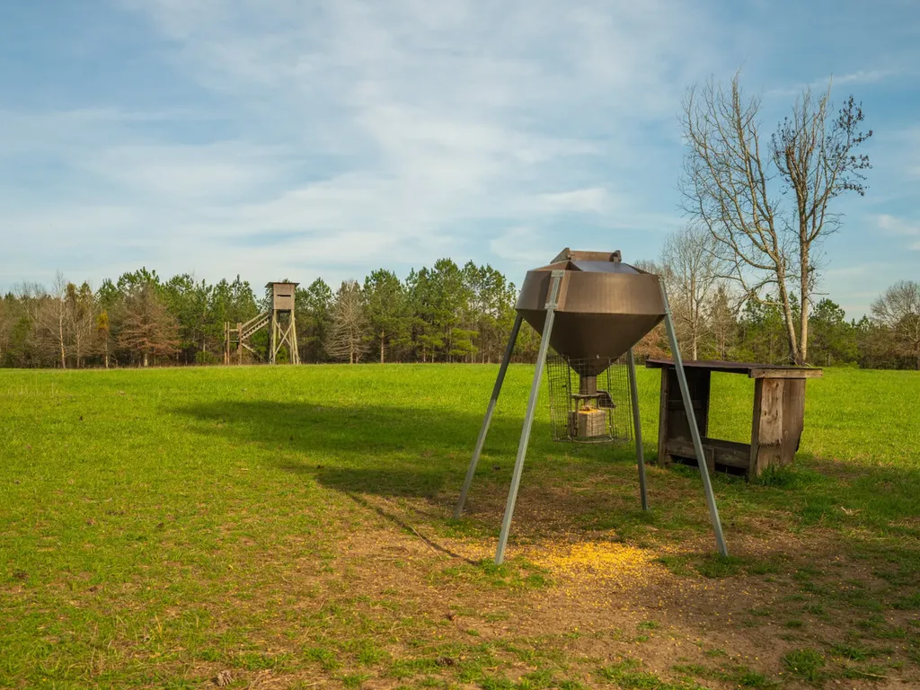 001 Old Stage Road Atmore AL 36502