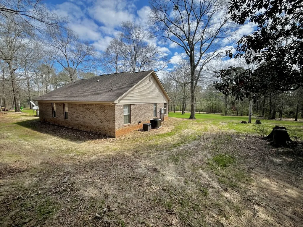 21518 Homer Smith Road Andalusia AL 36421