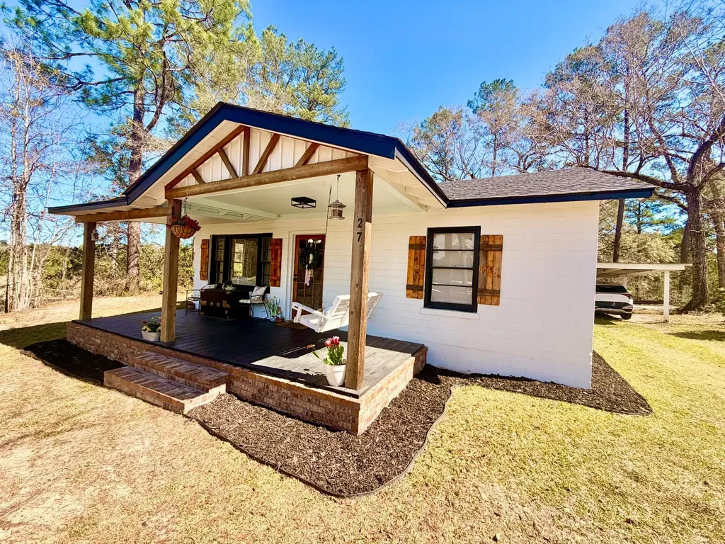 27 Irving Adams Drive Chatom AL 36518