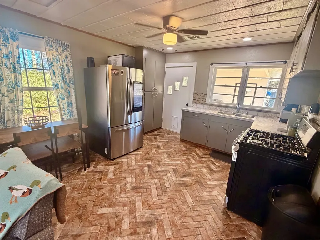 27 Irving Adams Drive Chatom AL 36518