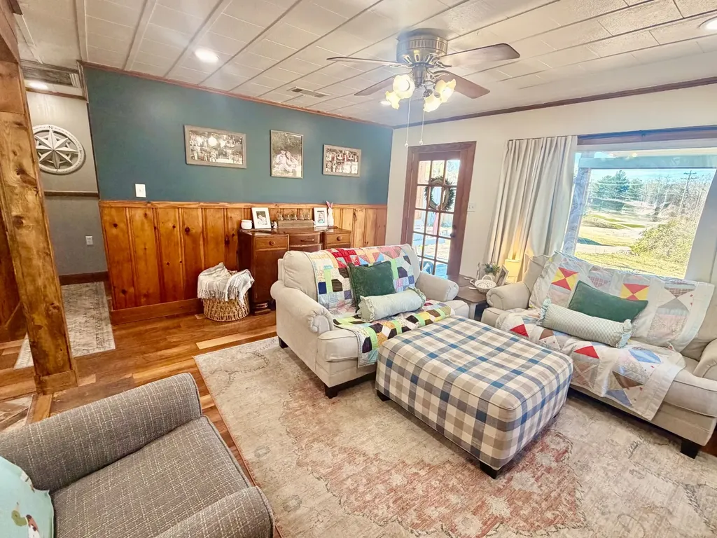 27 Irving Adams Drive Chatom AL 36518
