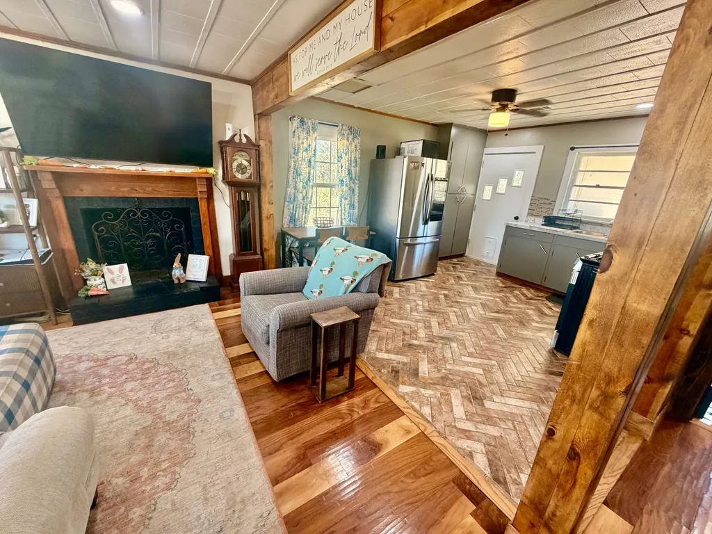27 Irving Adams Drive Chatom AL 36518