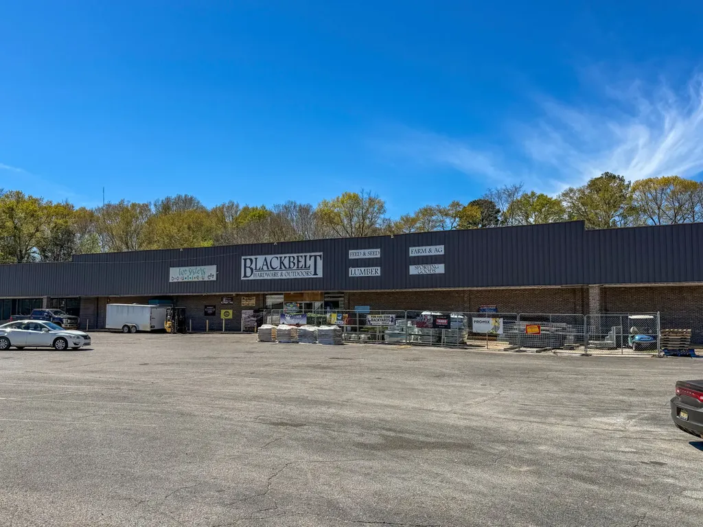 1243 Washington Street Marion AL 36756