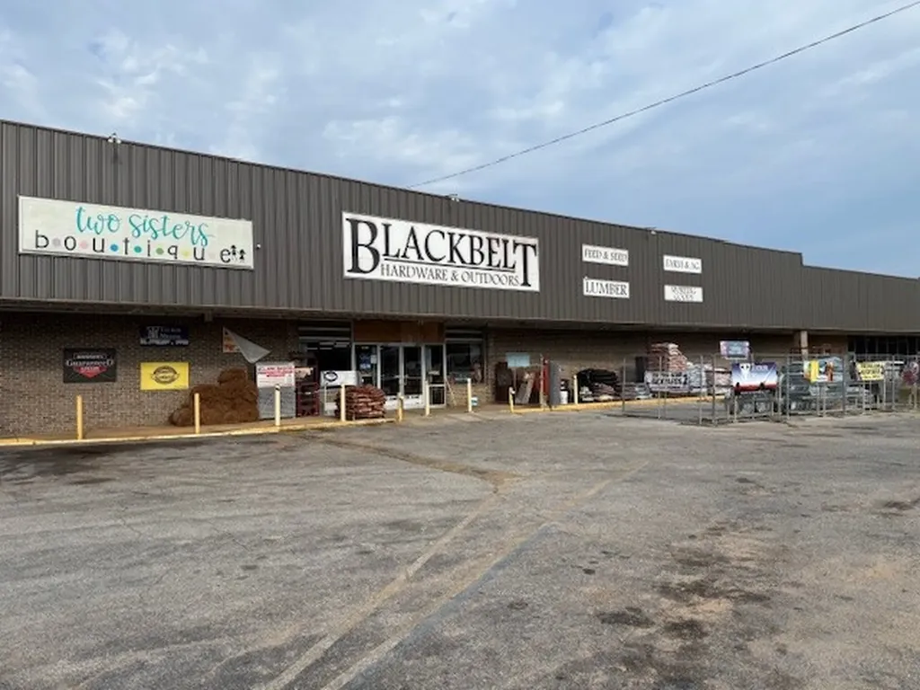 1243 Washington Street Marion AL 36756