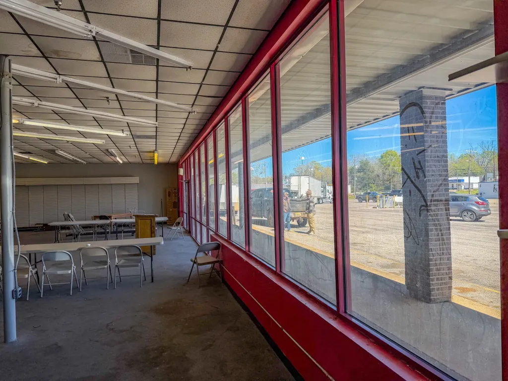 1243 Washington Street Marion AL 36756