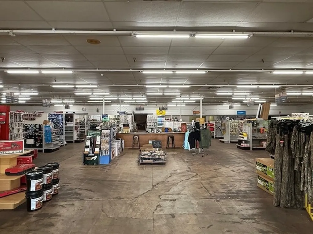 1243 Washington Street Marion AL 36756