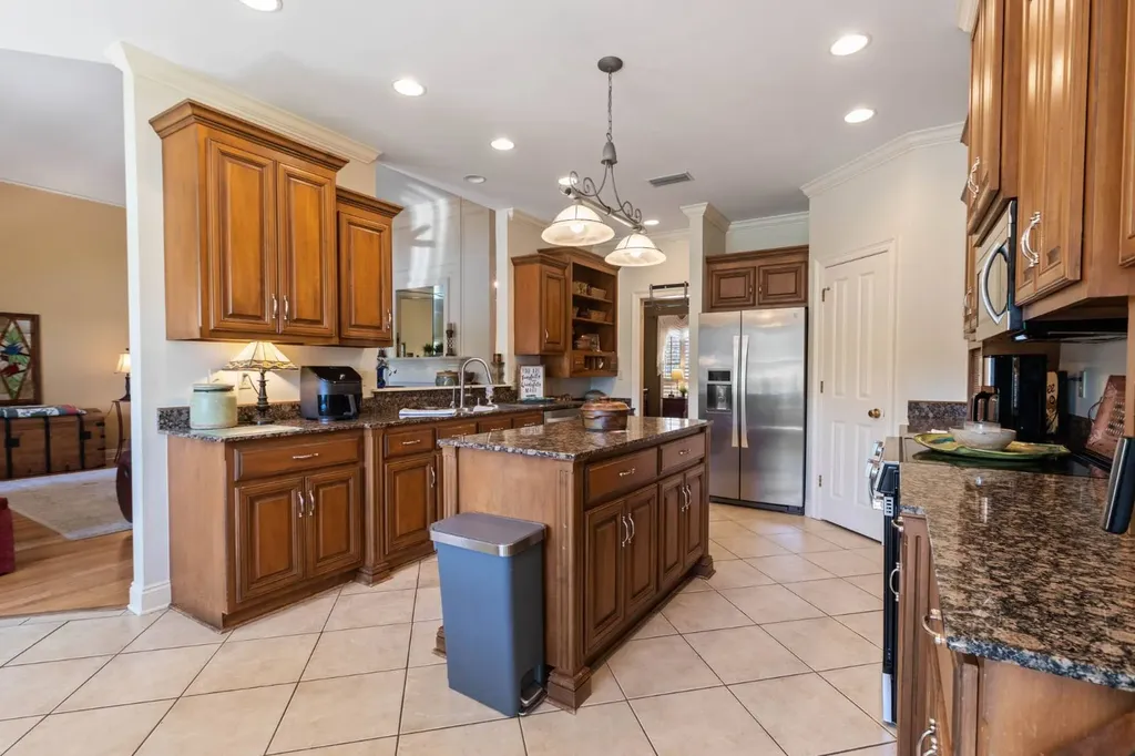 8718 Lake View Drive Fairhope AL 36532