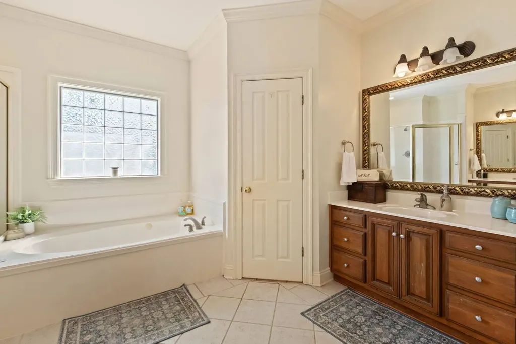 8718 Lake View Drive Fairhope AL 36532