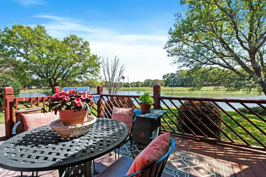 8718 Lake View Drive Fairhope AL 36532