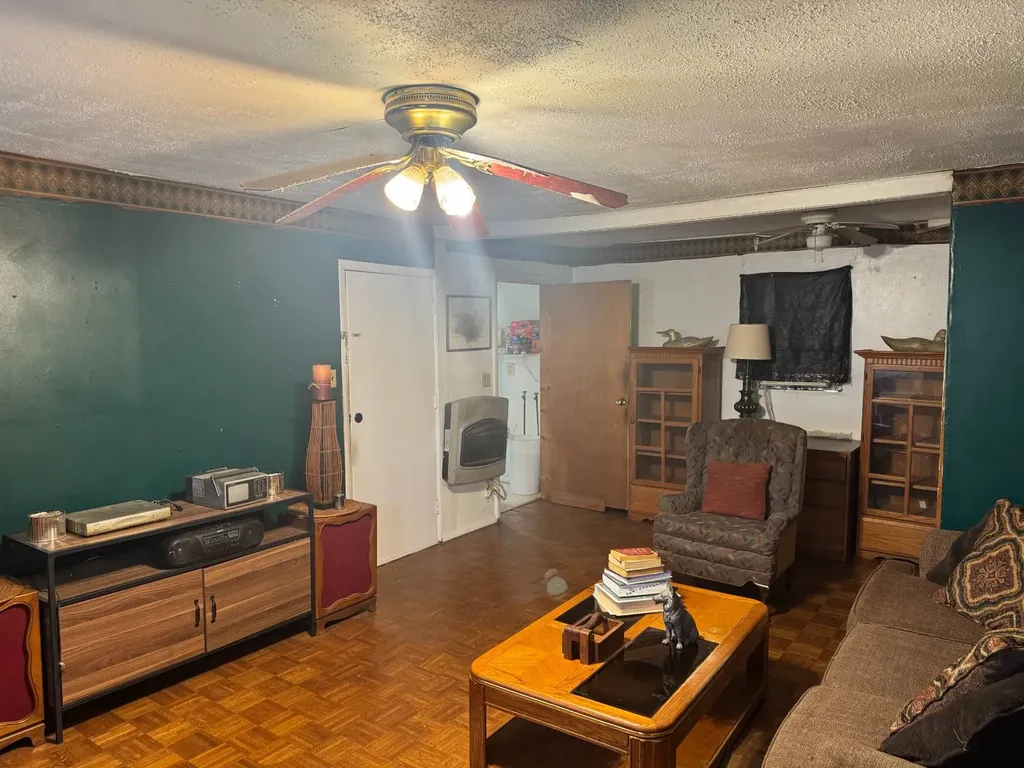 3221 46th SW Street Birmingham AL 35221