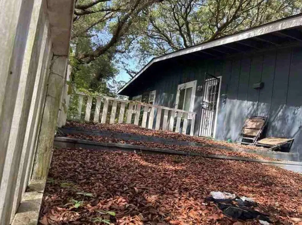 2113 Cornell Drive Mobile AL 36618