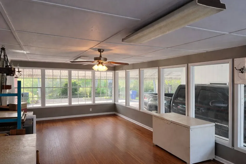 3988 Barrytown Road Gilbertown AL 36908