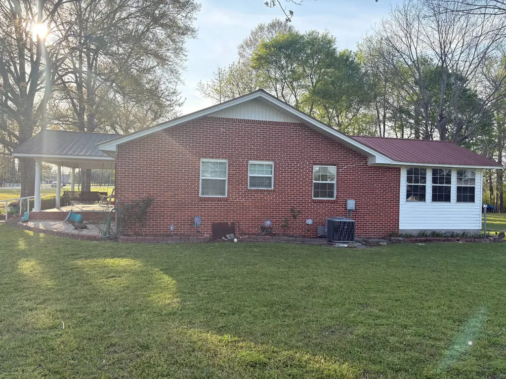 3988 Barrytown Road Gilbertown AL 36908