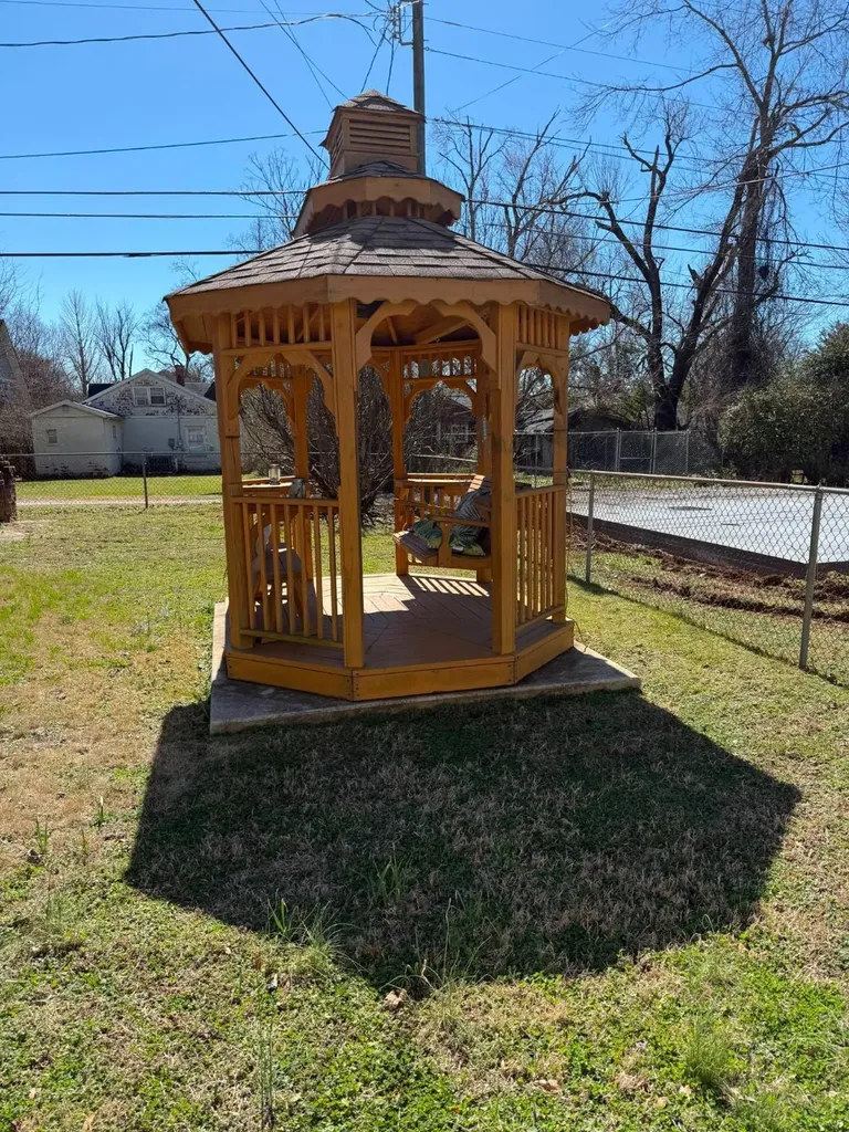 1110 Mcclung Avenue Huntsville AL 35801