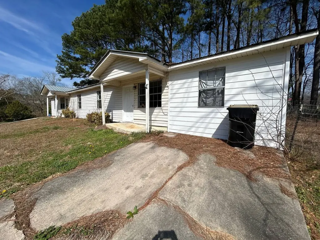 1335 16th SE Street Cullman AL 35055