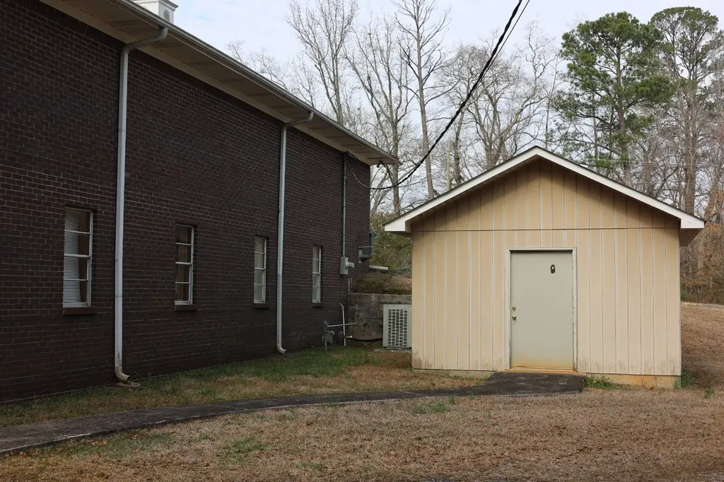 400 Military Street N Hamilton AL 35570