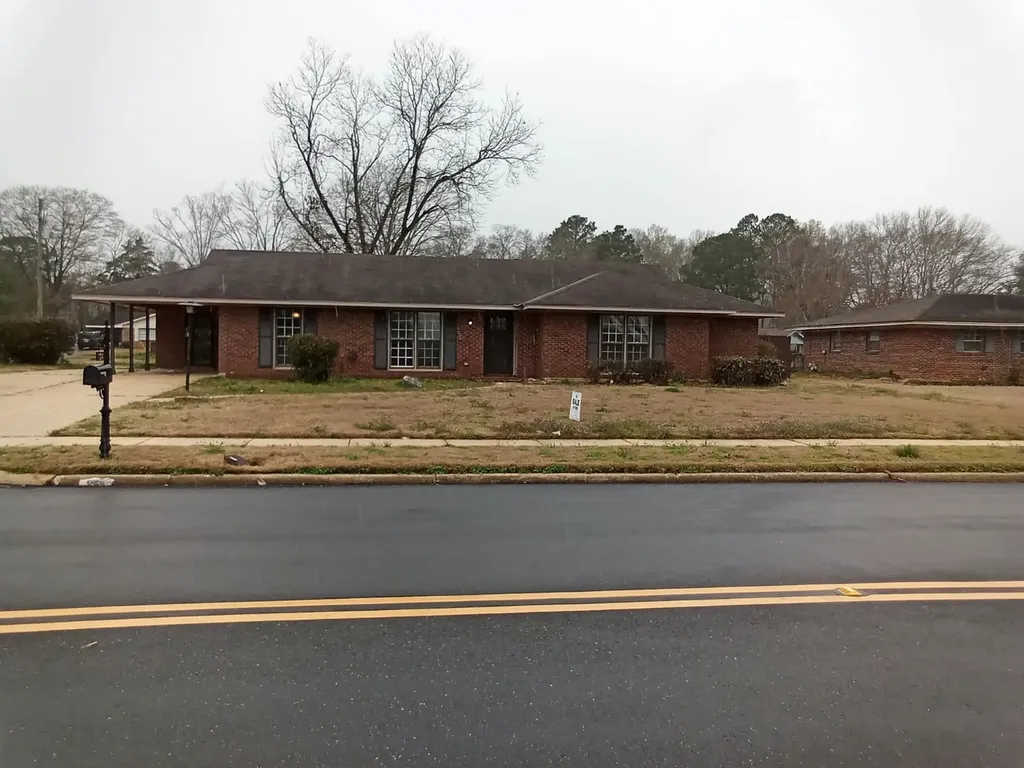 124 Carol Villa Montgomery AL 36109
