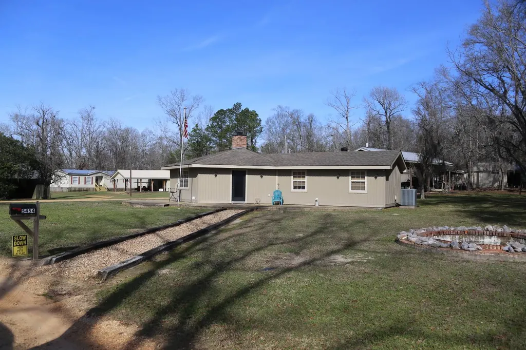 5454 Co. Road 407 Minter AL 36761
