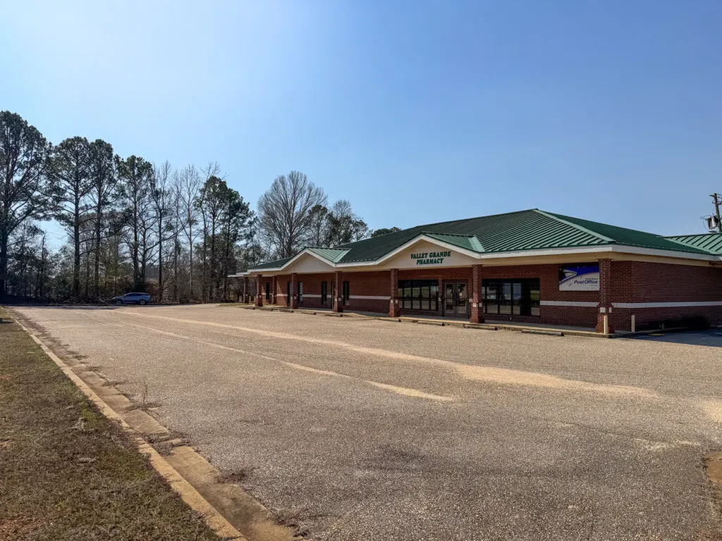 7717 Al Hwy 22e Valley Grande AL 36701