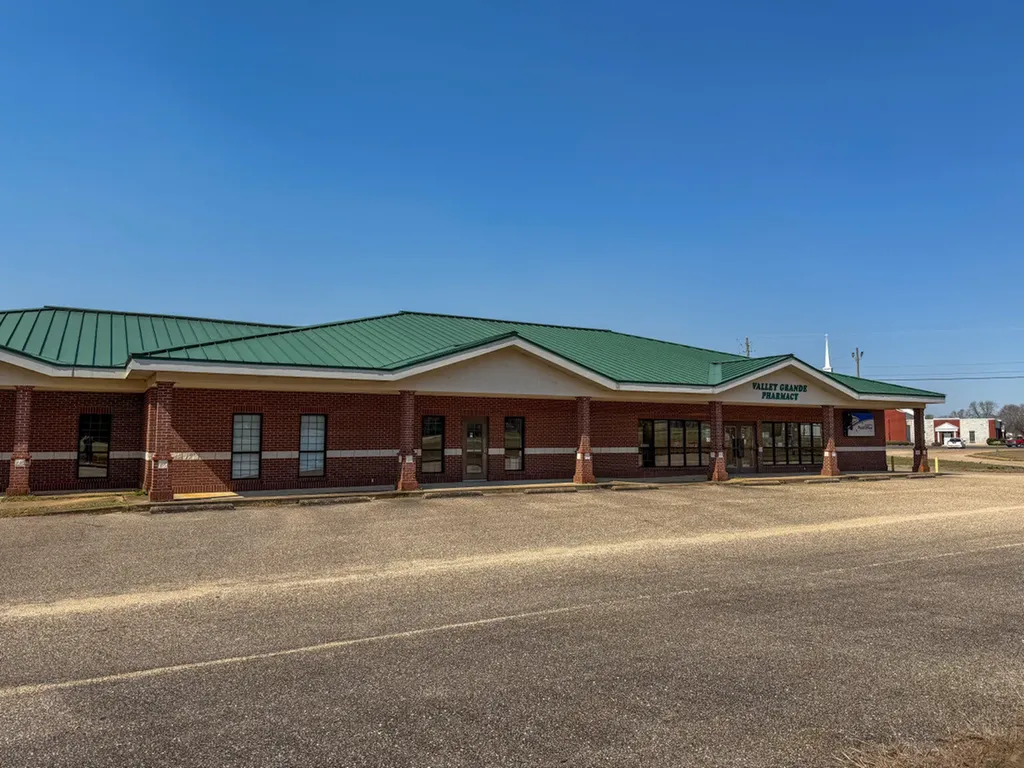 7717 Al Hwy 22e Valley Grande AL 36701