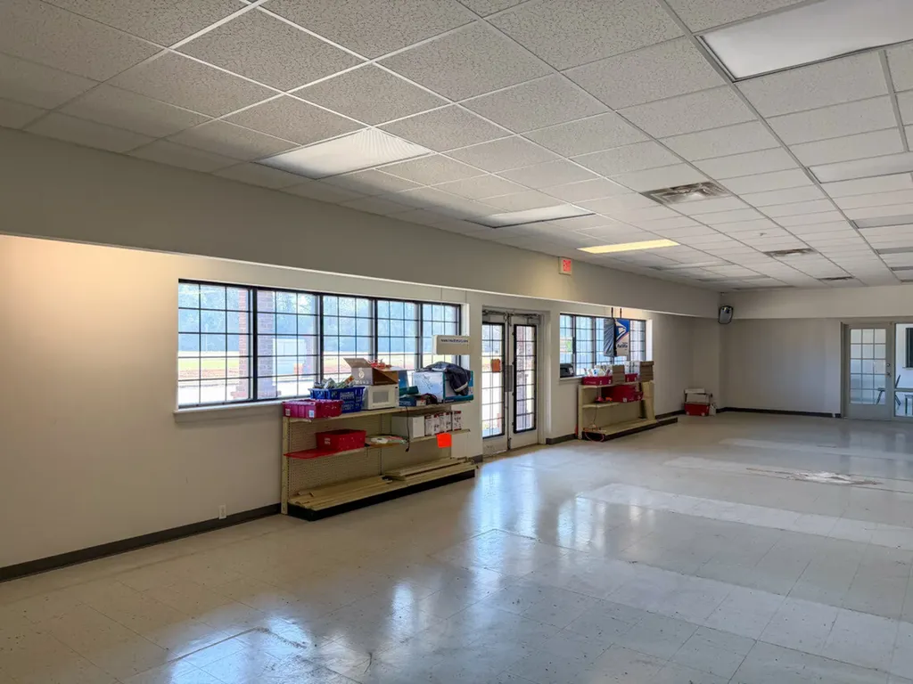 7717 Al Hwy 22e Valley Grande AL 36701