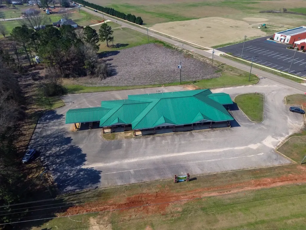 7717 Al Hwy 22e Valley Grande AL 36701