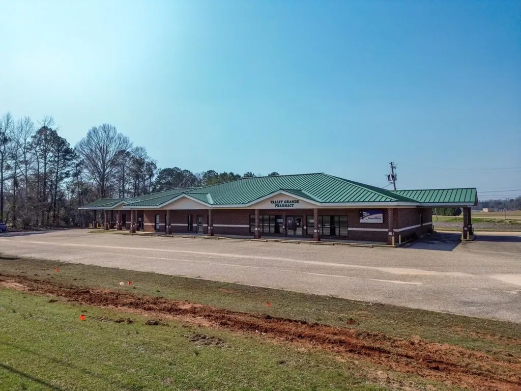 7717 Al Hwy 22e Valley Grande AL 36701