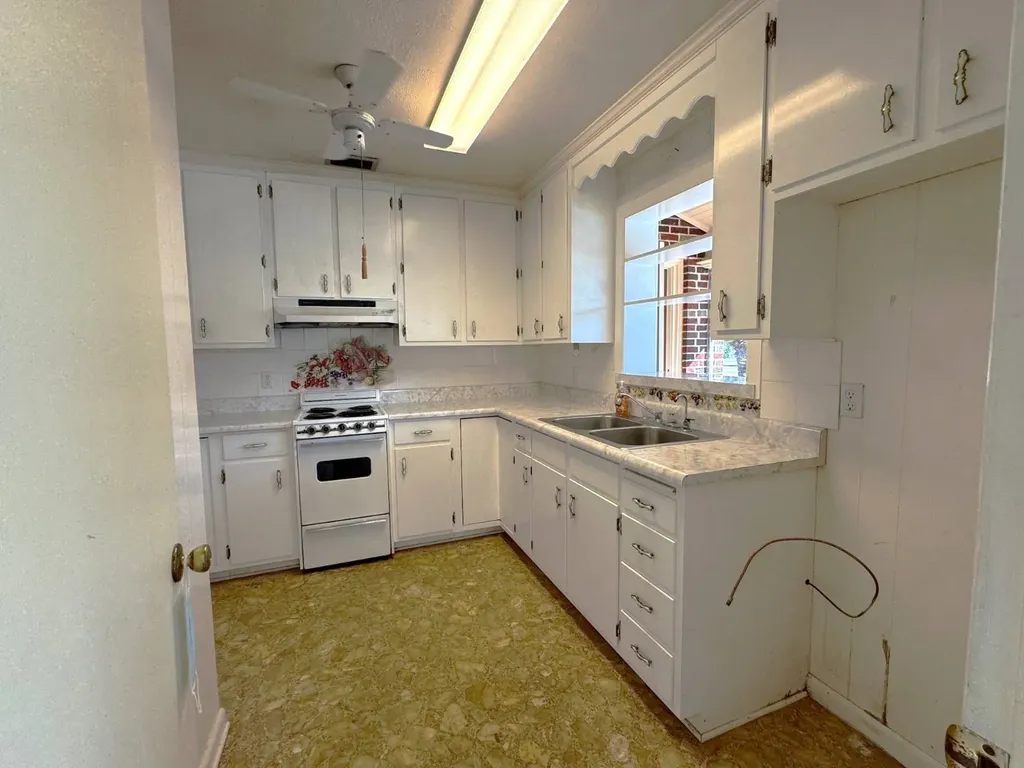 406 E Stewart Avenue Opp AL 36467