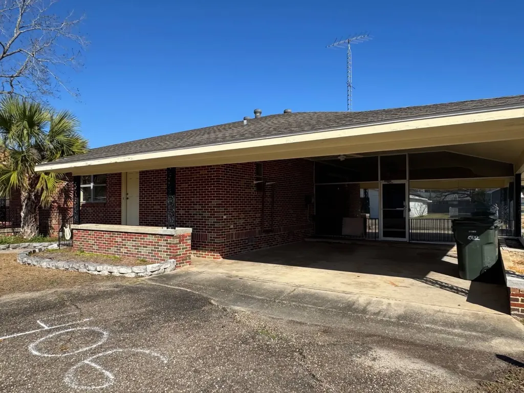 406 E Stewart Avenue Opp AL 36467