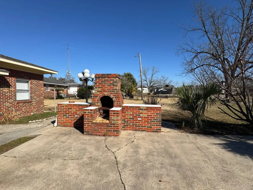 406 E Stewart Avenue Opp AL 36467