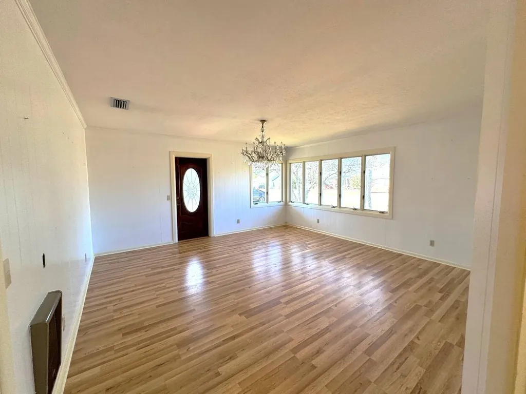 406 E Stewart Avenue Opp AL 36467