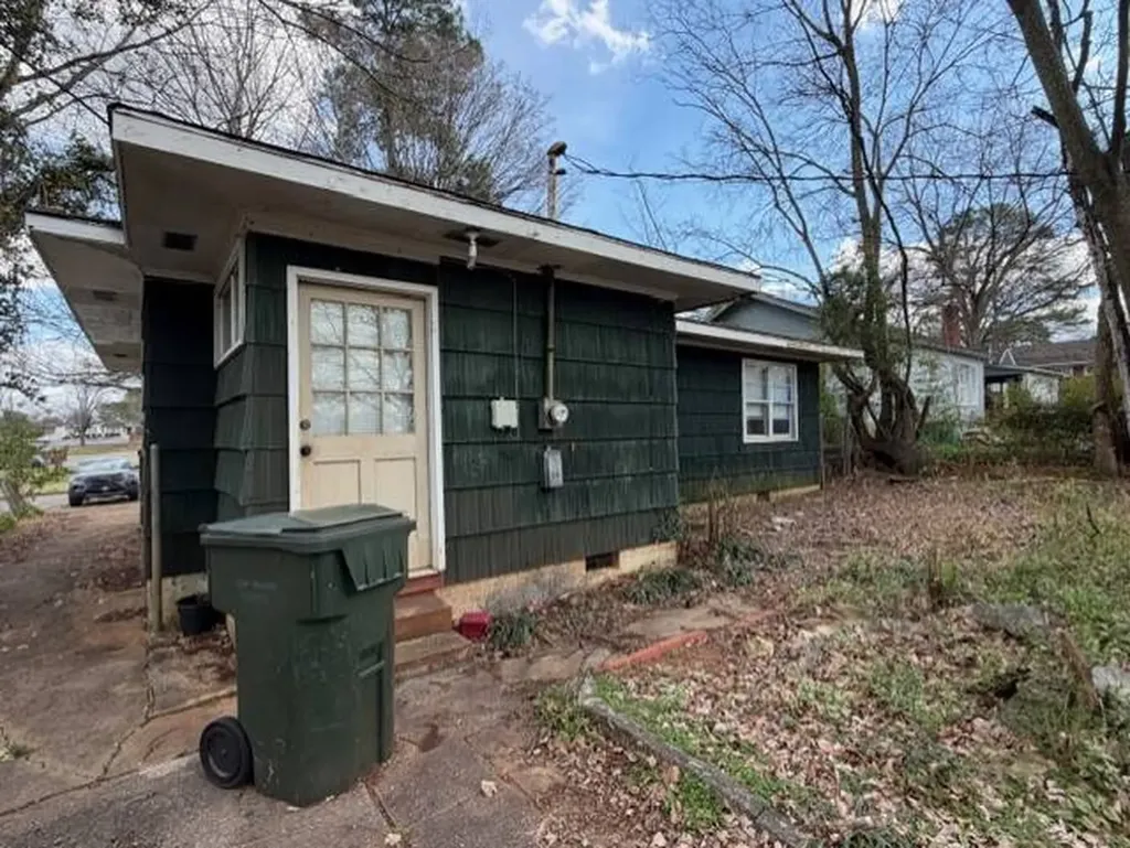 1209 11th Avenue SE Decatur AL 35601