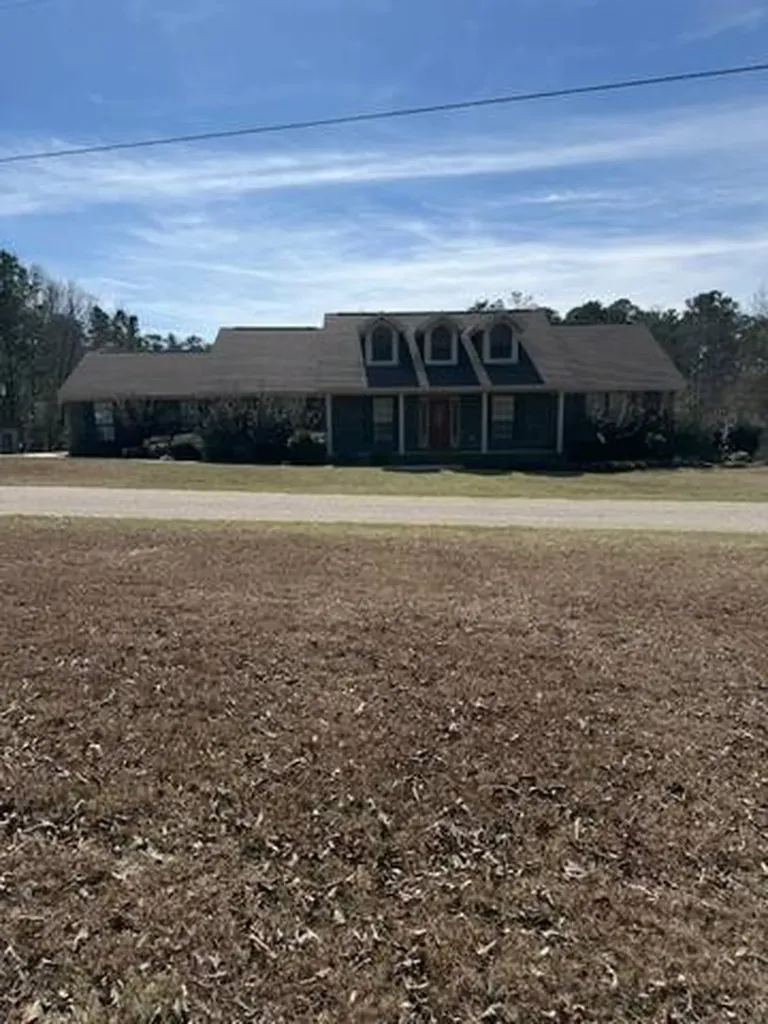 156 Deer Trail Drive Leroy AL 36548
