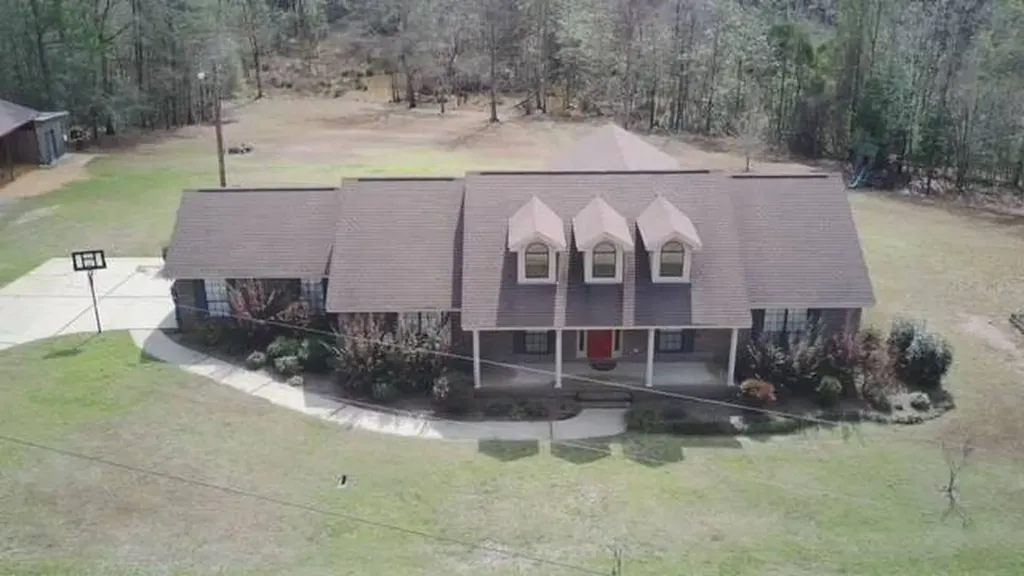 156 Deer Trail Drive Leroy AL 36548