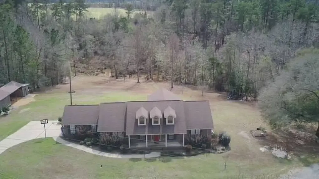 156 Deer Trail Drive Leroy AL 36548