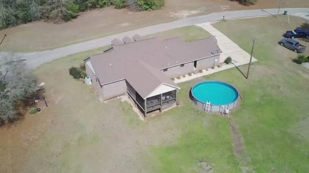 156 Deer Trail Drive Leroy AL 36548