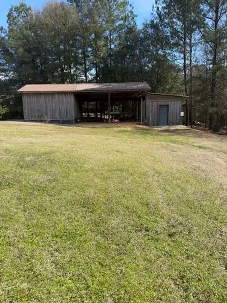156 Deer Trail Drive Leroy AL 36548