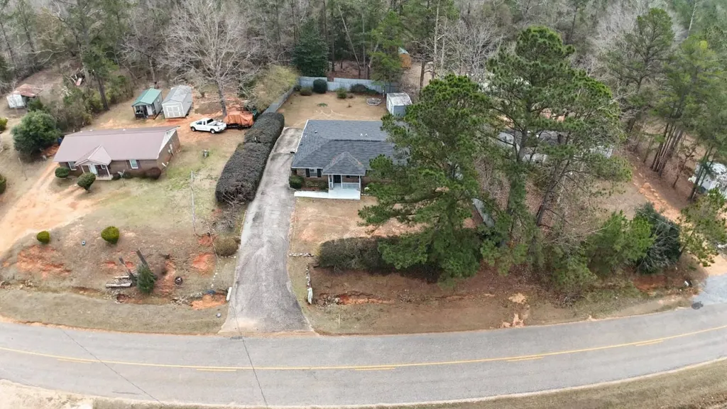 1617 Hebron Road Grove Hill AL 36451