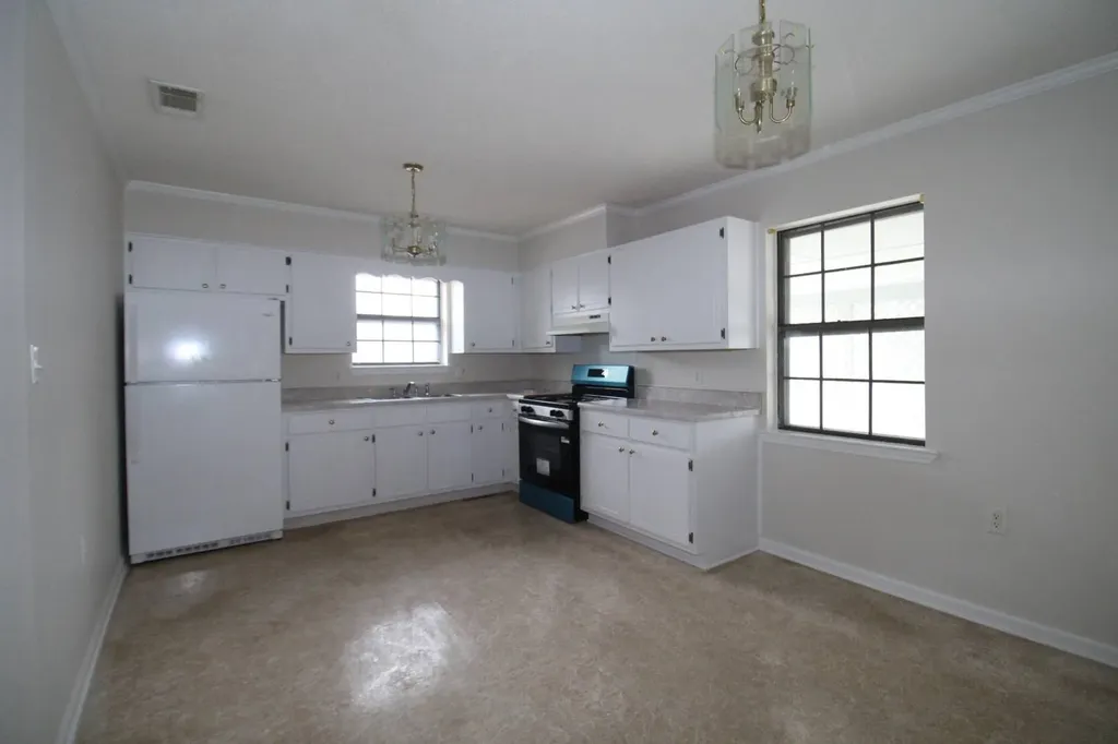 1617 Hebron Road Grove Hill AL 36451
