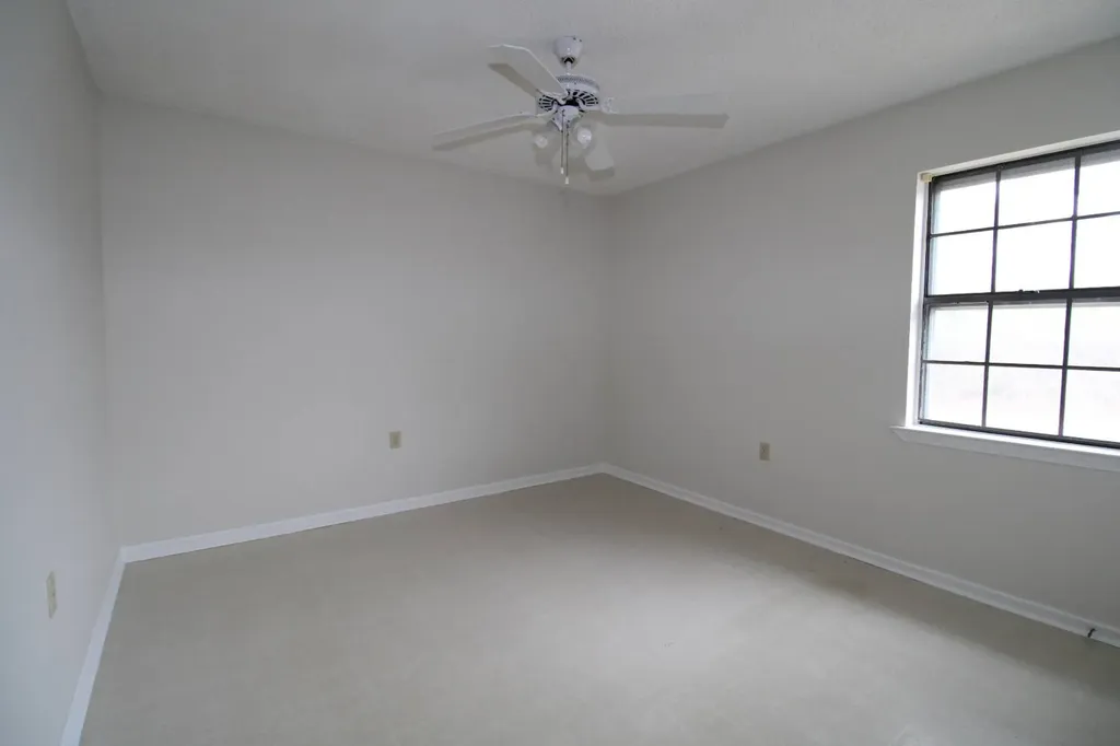 1617 Hebron Road Grove Hill AL 36451