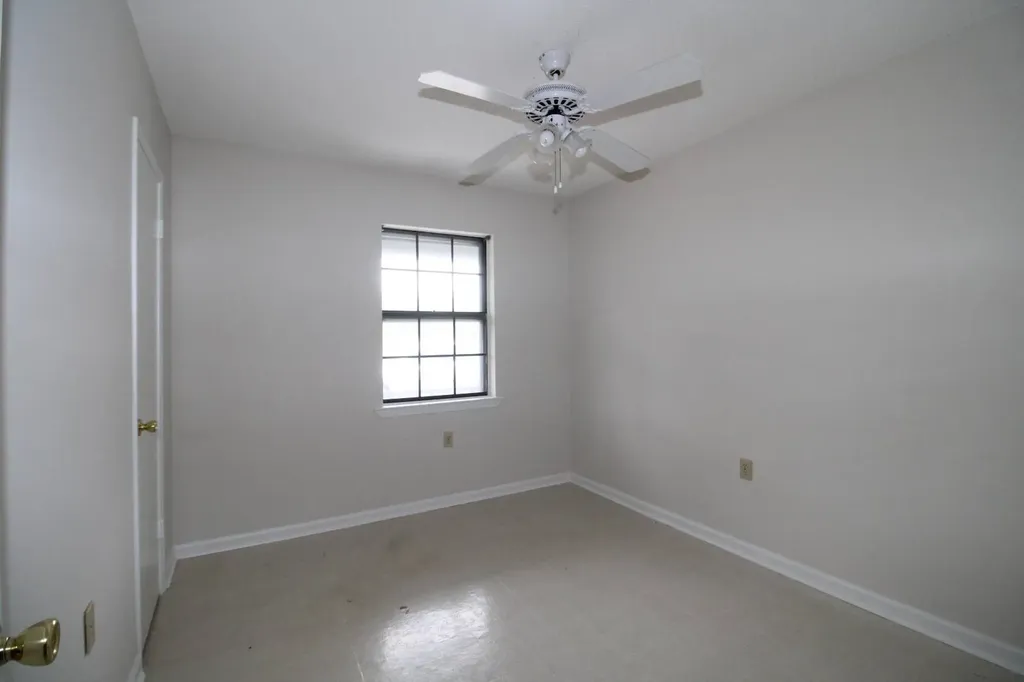 1617 Hebron Road Grove Hill AL 36451