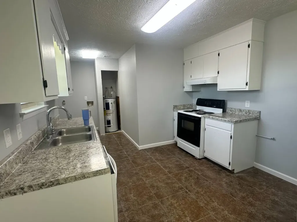 823 Simuel Lane Prattville AL 36067