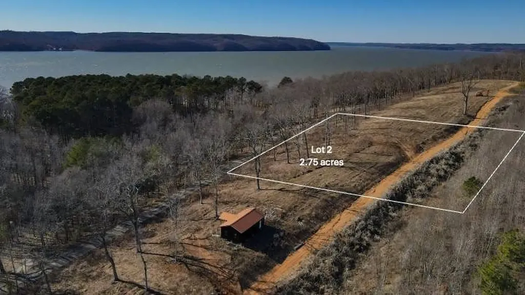 14 Lake Bend Shores Drive Florence AL 35633