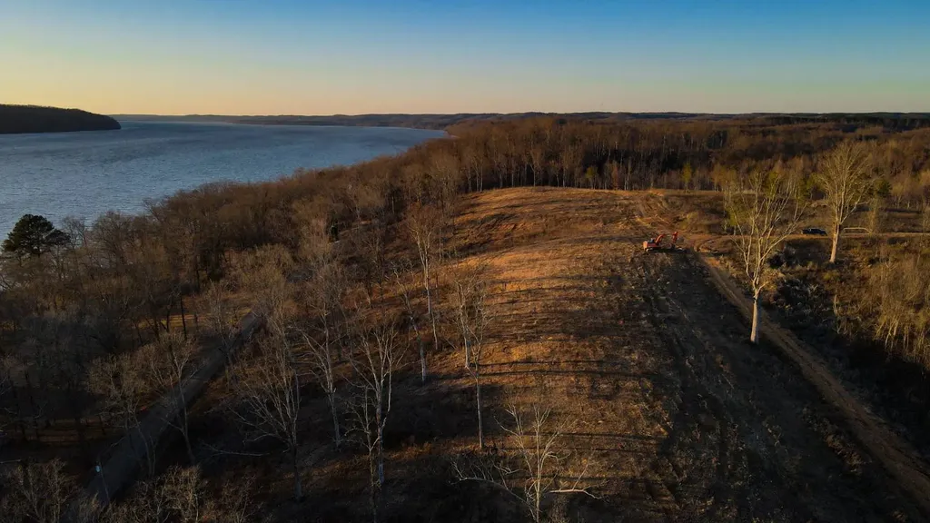 13 Lake Bend Shores Drive Florence AL 35633