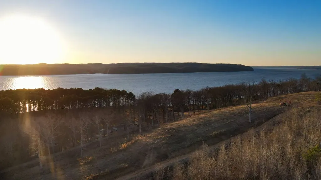 13 Lake Bend Shores Drive Florence AL 35633