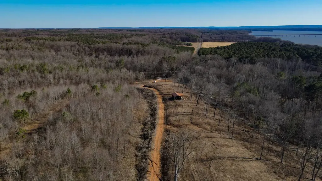 11 Lake Bend Shores Drive Florence AL 35633