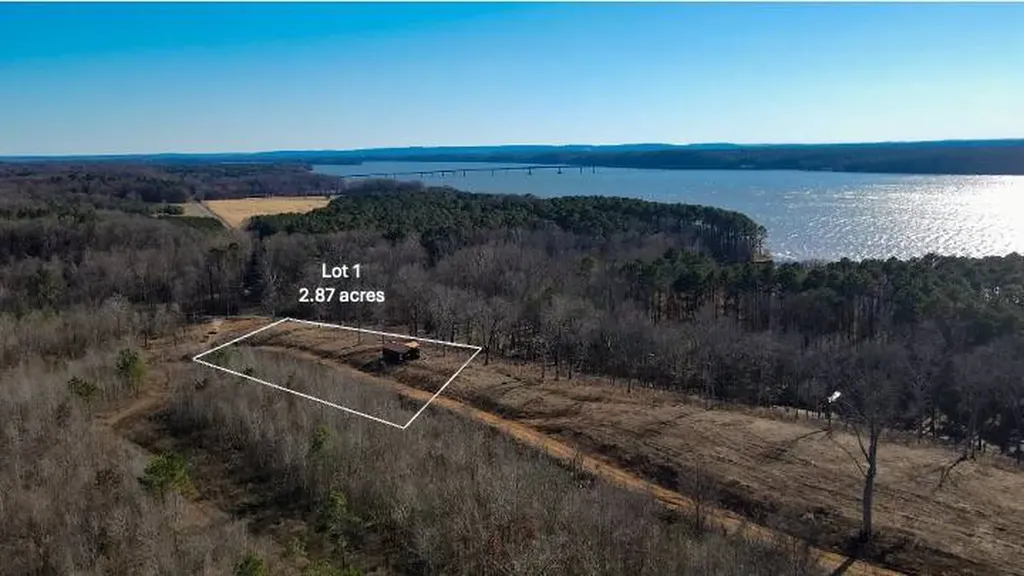 11 Lake Bend Shores Drive Florence AL 35633