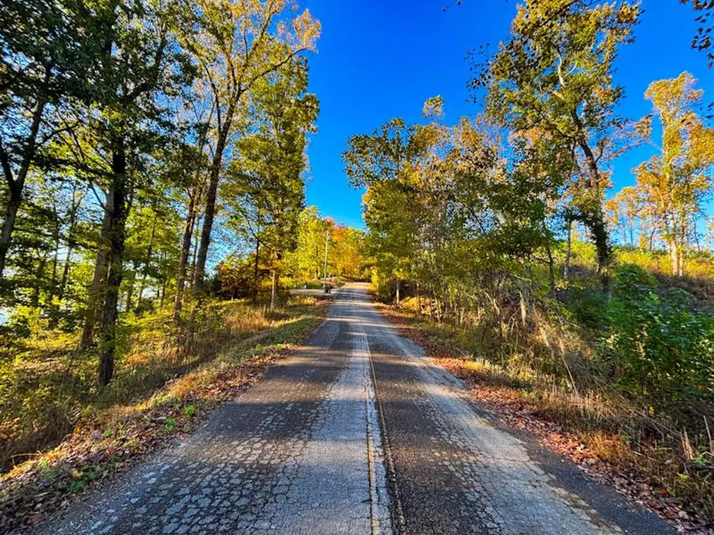 12 Lake Bend Shores Drive Florence AL 35633