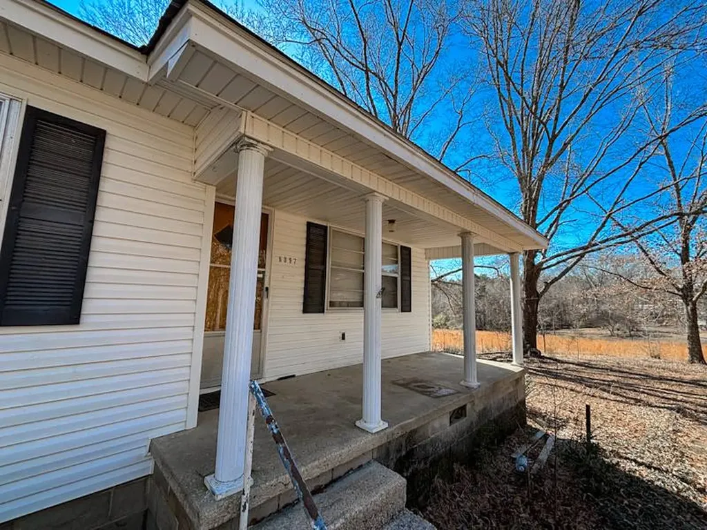 6097 Co Highway 157 Hamilton AL 35570