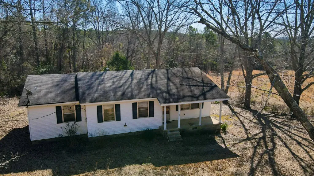 6097 Co Highway 157 Hamilton AL 35570